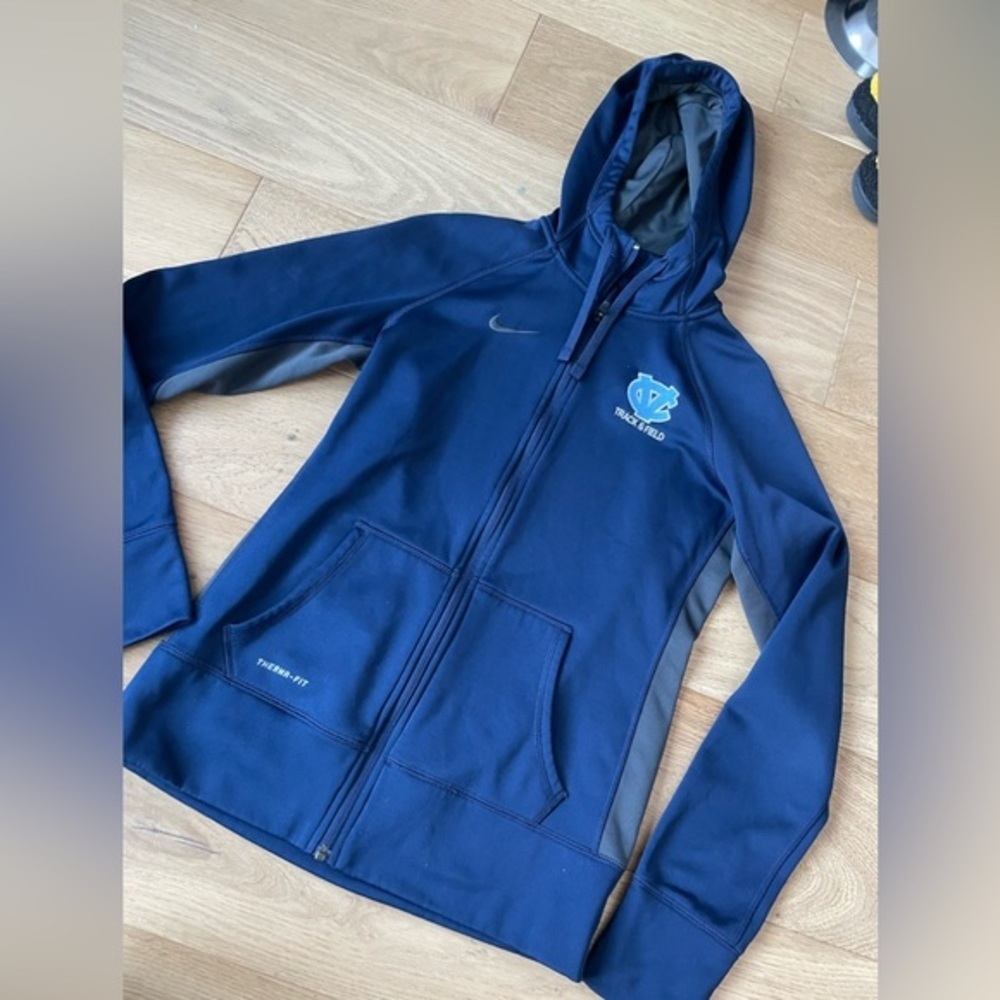Nike dri -fit zip up hoodie